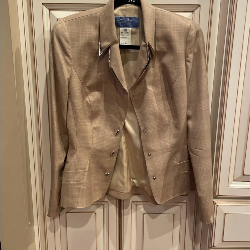Vintage Thierry Mugler Blazer w/metal details size 40